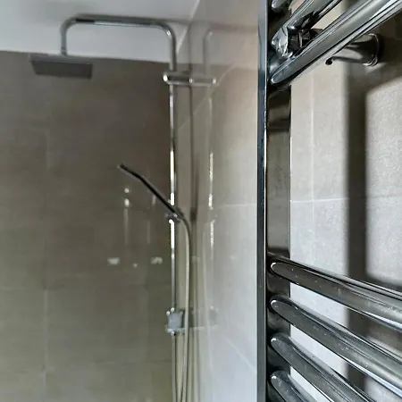 Cosy King Size Escape - Free Parking * Birmingham