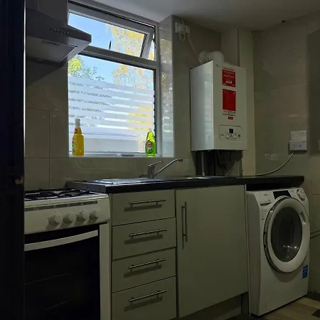 Cosy King Size Escape - Free Parking